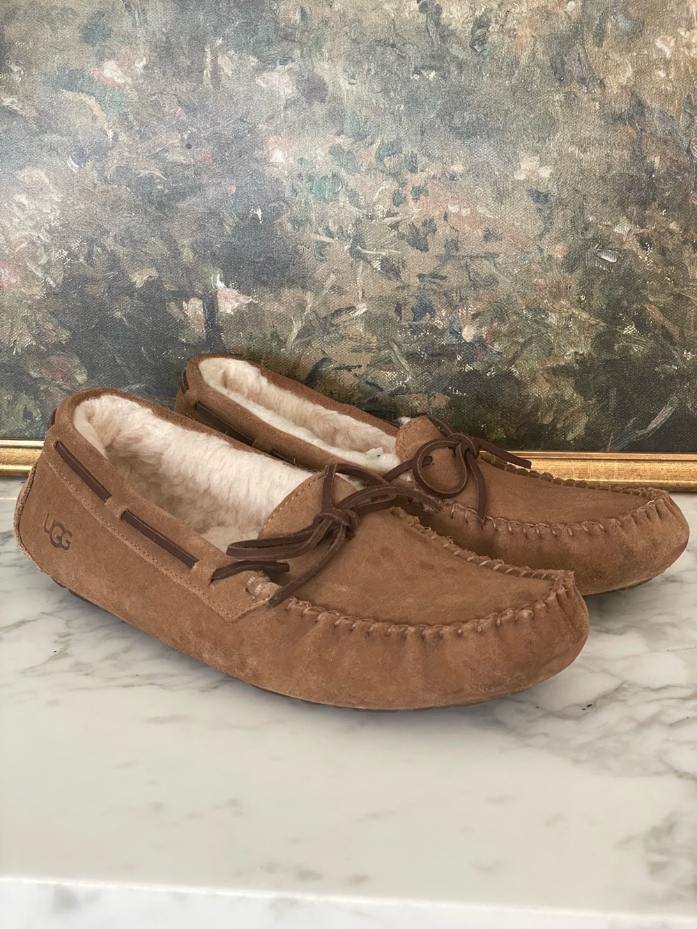 UGG Dakota Chestnut Suede Slippers Moccasins 5612 Shoes Size 8 Womens - Picture 2 of 11
